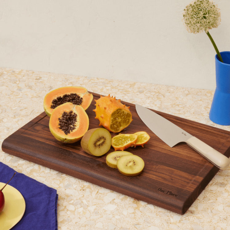 walnut cutting board - view 2