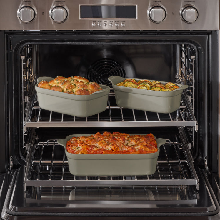 Black Bakeware Set in the oven